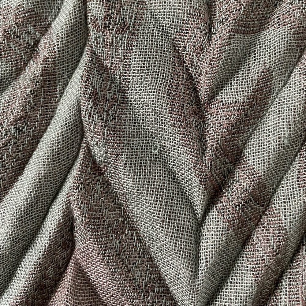 Metallic Knit Scarf - Picture 7 of 9